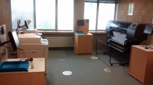 Sala de impressoras para alunos. 