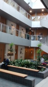 Todos os laboratórios de informática do WIT concentram-se em um único prédio, onde também é local do orgão central que se administra toda a rede e servidores de toda a Universidade